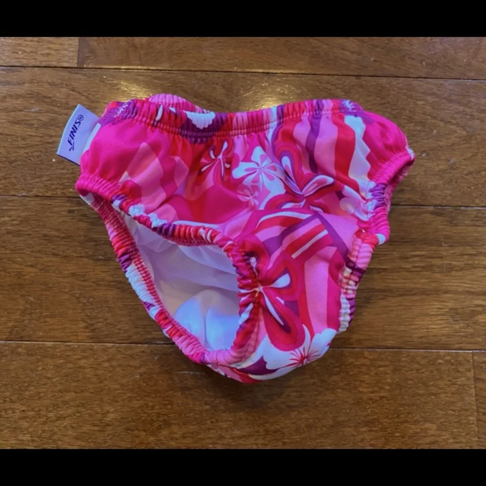 Kids Pink Reusable Swim Diaper, Size 24-30 months (33-38lb)